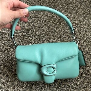 Coach Pillow Tabby 18 Bag
